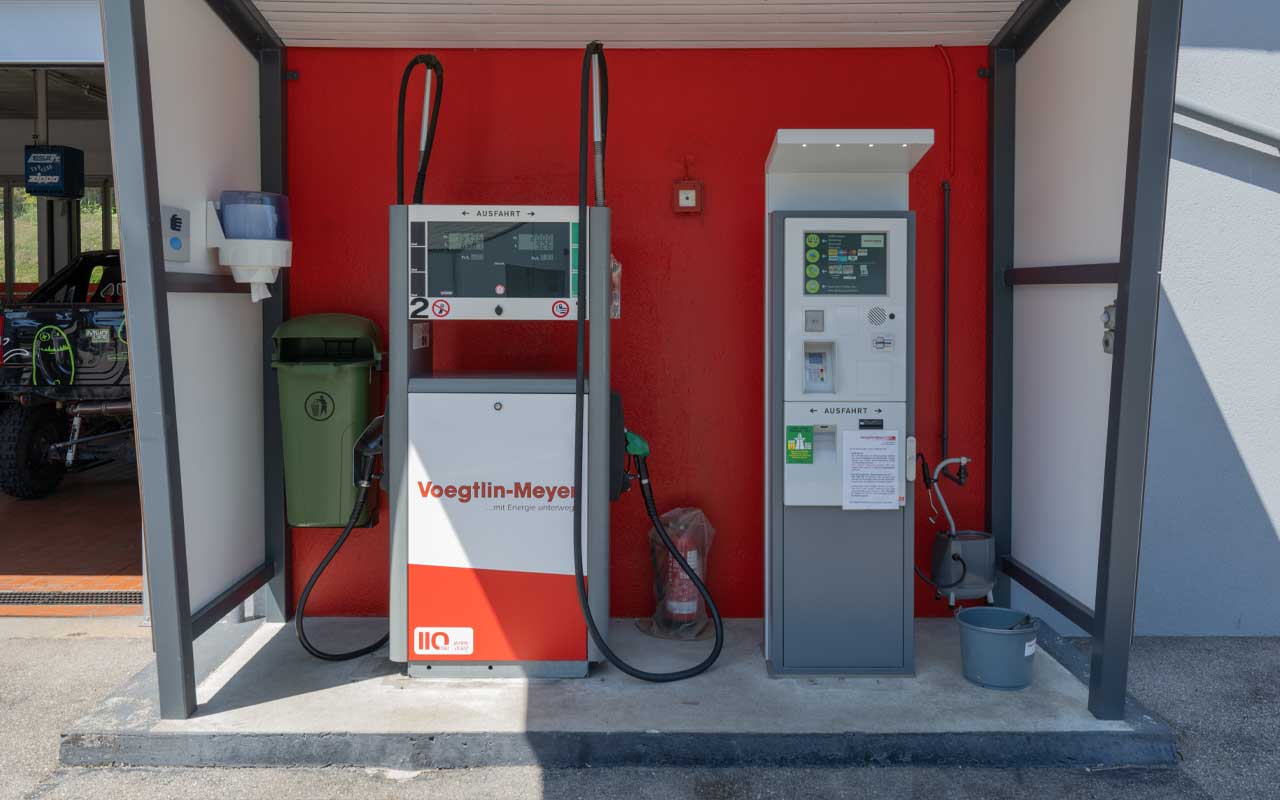 Tankstelle Voegtlin-Meyer bei der Auto Mathys AG